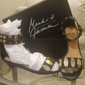 🎉Host Pick🎉Badgley Mischka black leather sandals